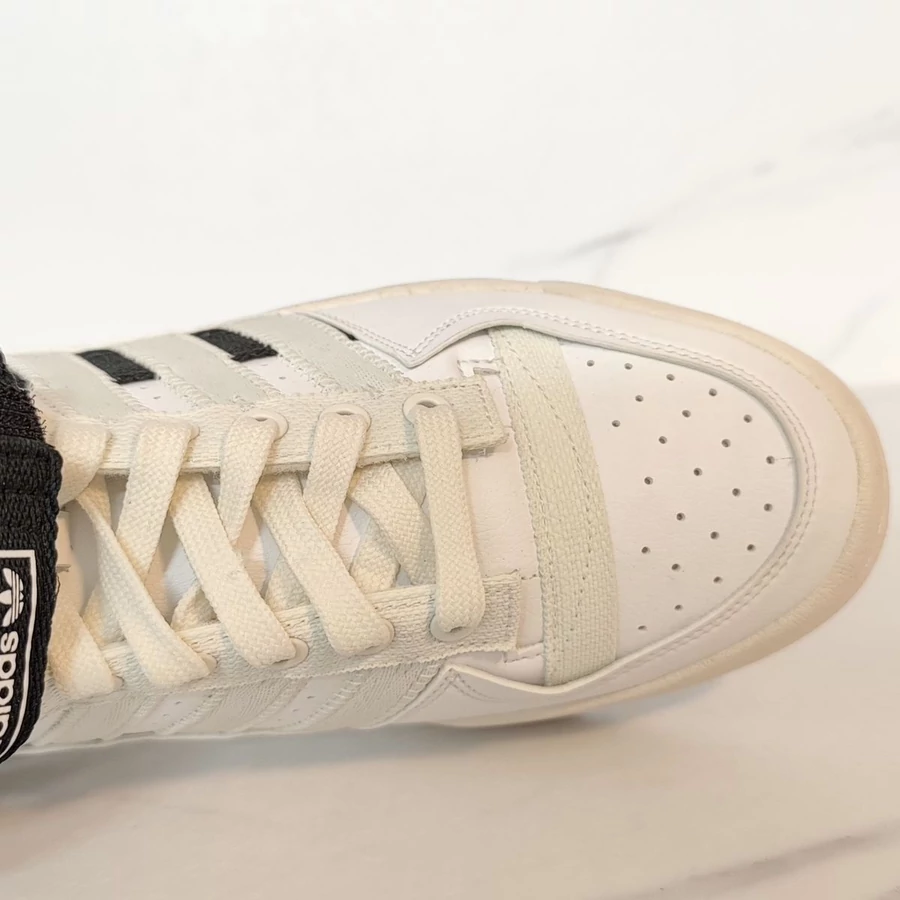 adidas Forum Mid Parley utcai cipő